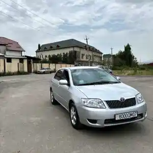 Toyota Corolla, 2004