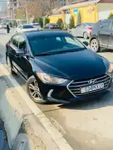 Hyundai Elantra, 2017-5