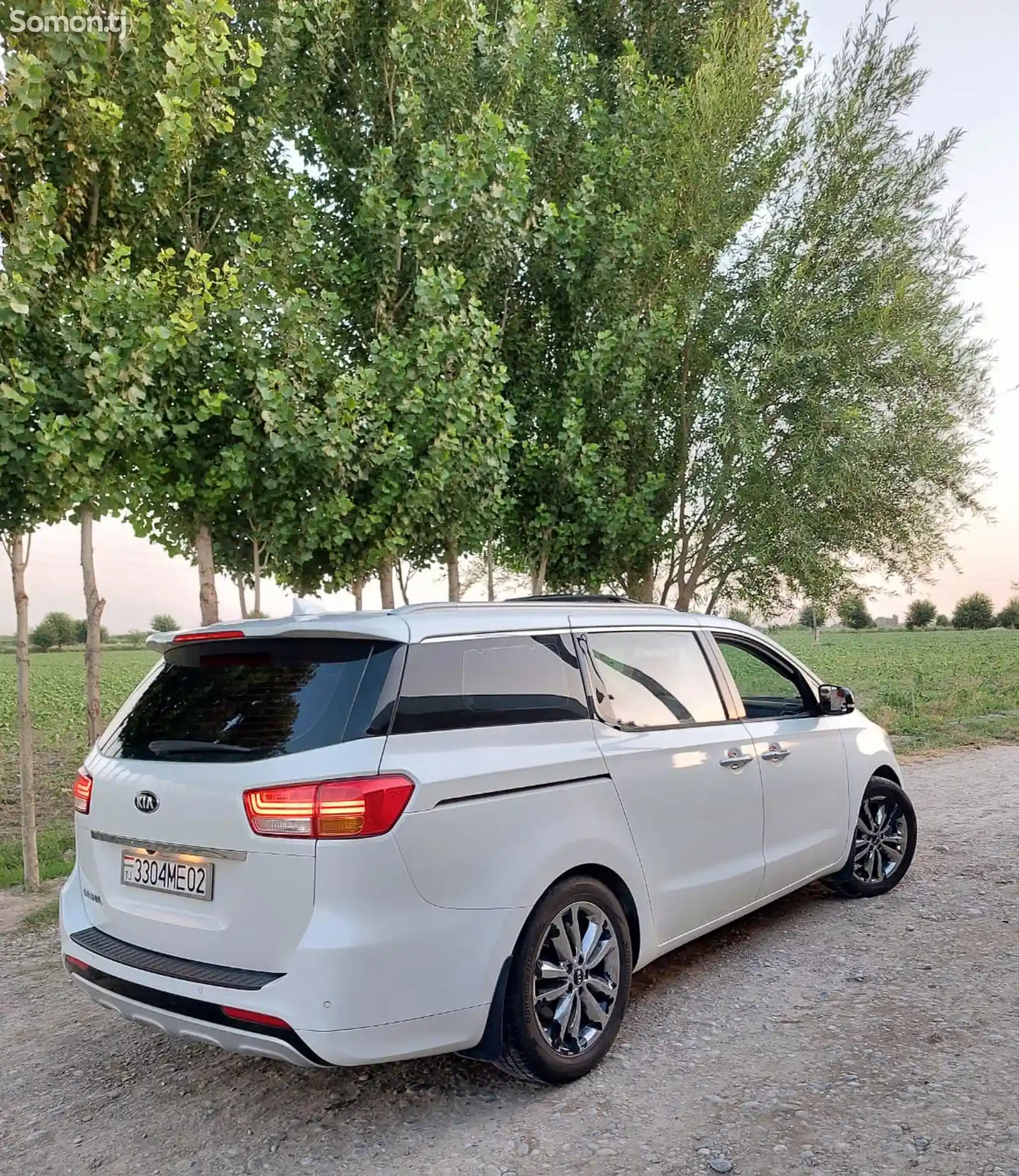 Kia Carnival, 2014-2