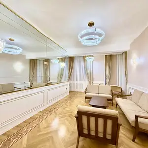 3-комн. квартира, 10 этаж, 110м², ЦУМ