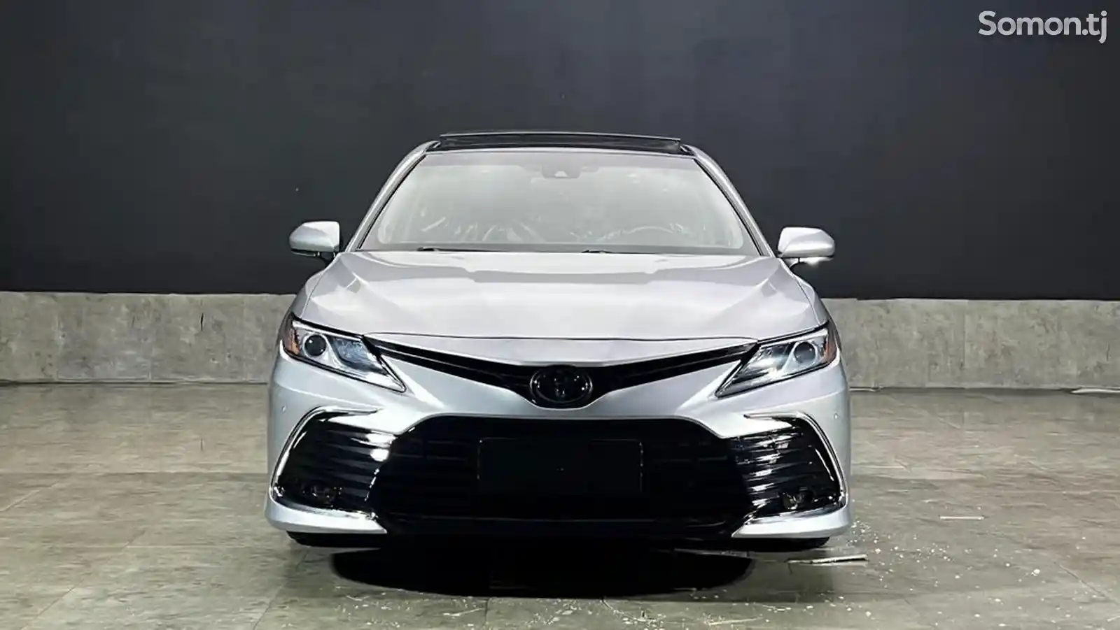 Toyota Camry, 2017-1