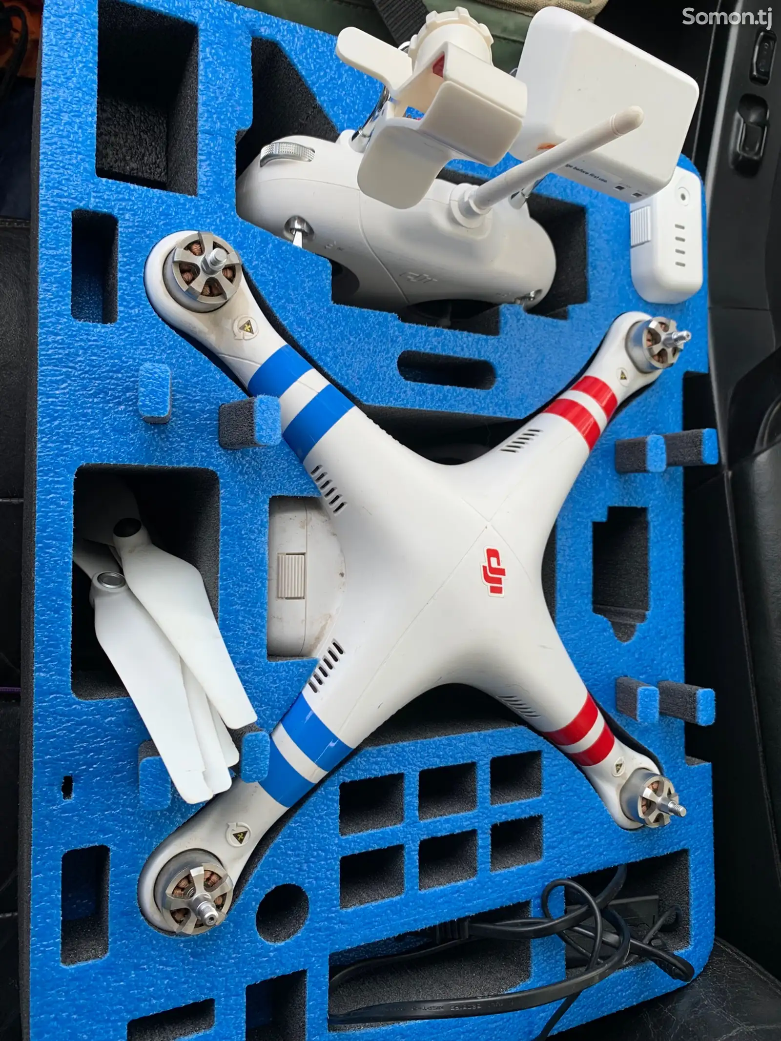 Квадрокоптер DJI Phantom 2