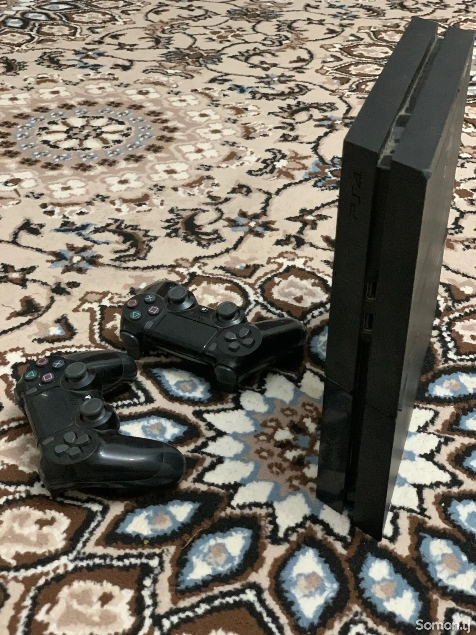 Игровая приставка ps 4-1