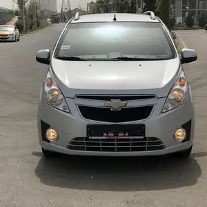 Chevrolet Spark, 2011