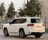 Toyota Land Cruiser, 2022-6