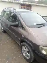 Opel Zafira, 2000-2