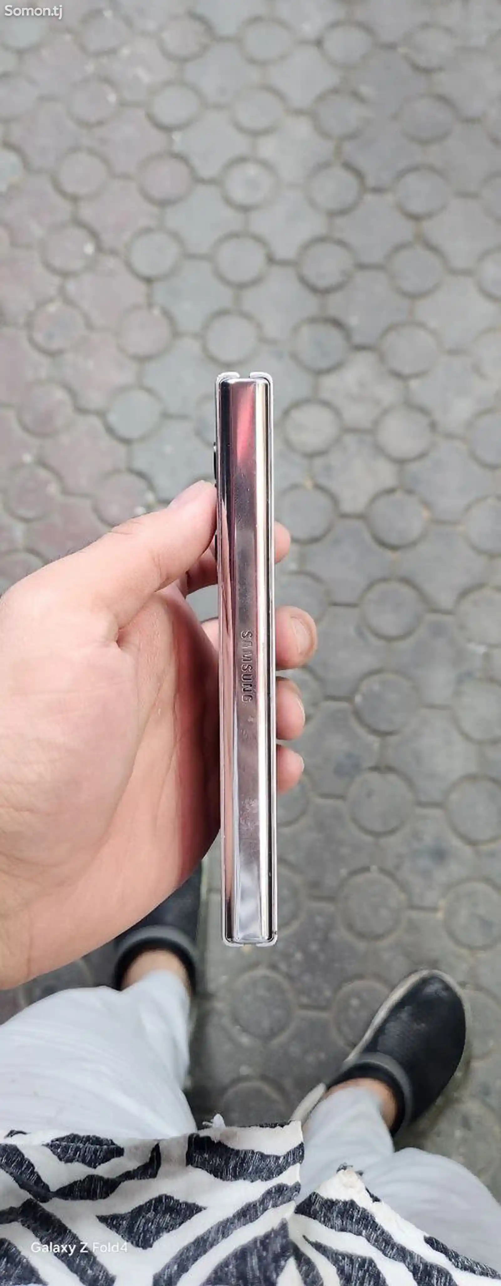 Samsung Galaxy z fold 3-4