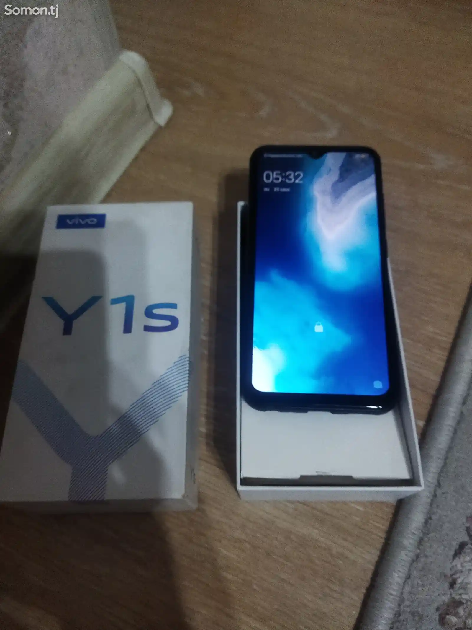 Vivo Y1s-1