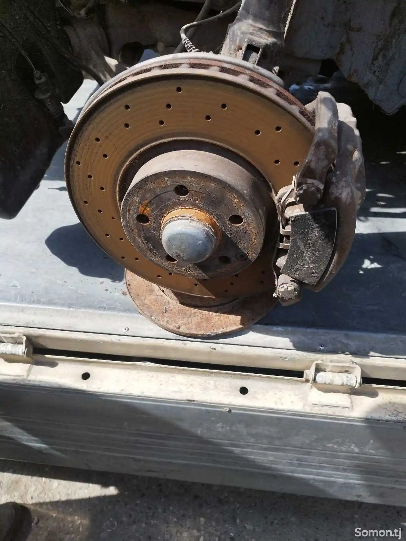 Опорный тормозной диск от Merсedes -Benz w212