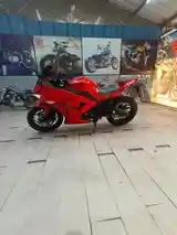 Мотоцикл Kawasaki red ninja-3