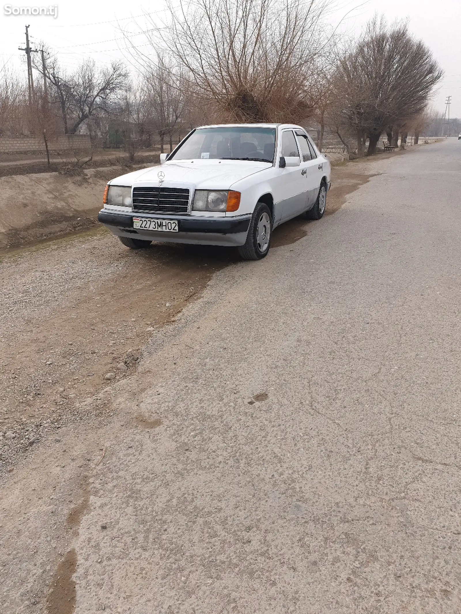 Mercedes-Benz W124, 1990-1