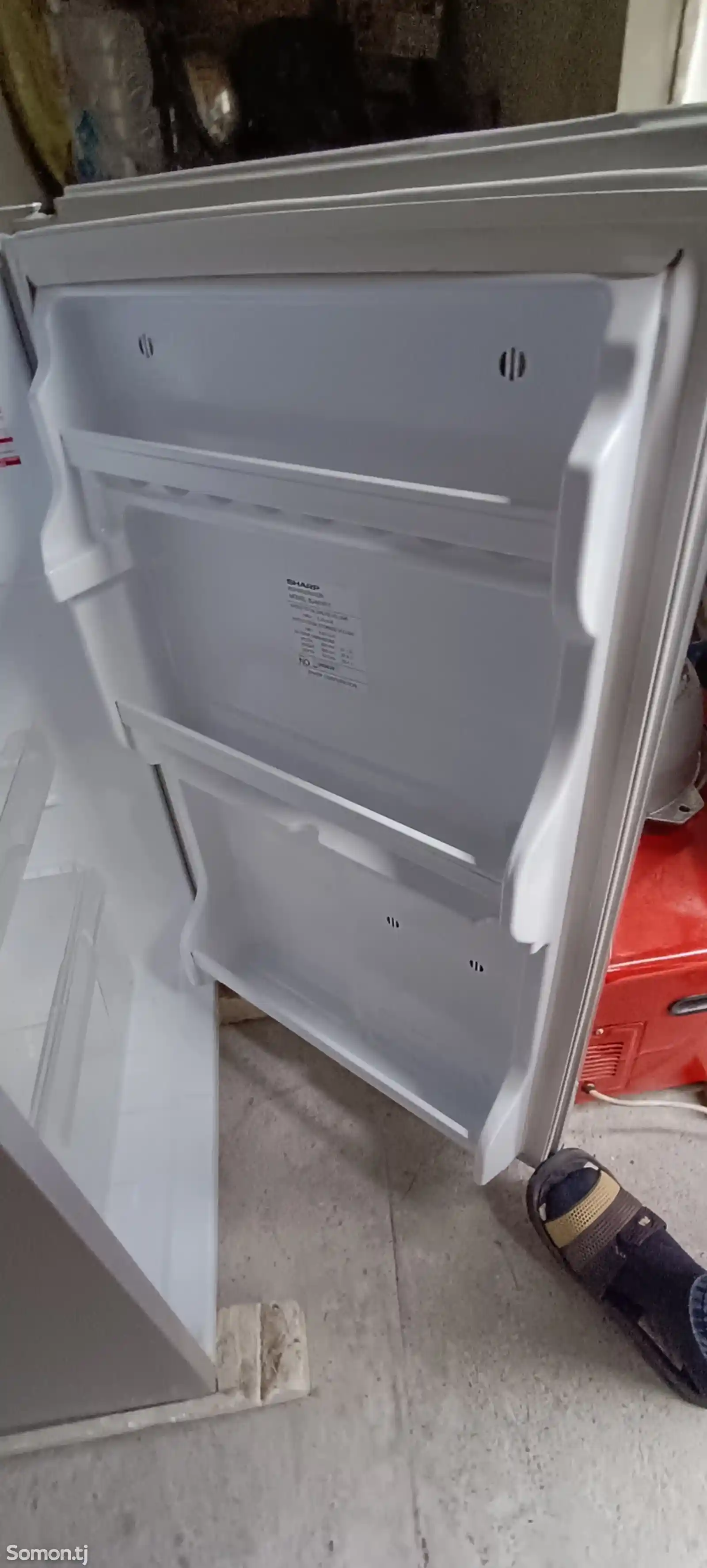 Холодильник Sharp-5
