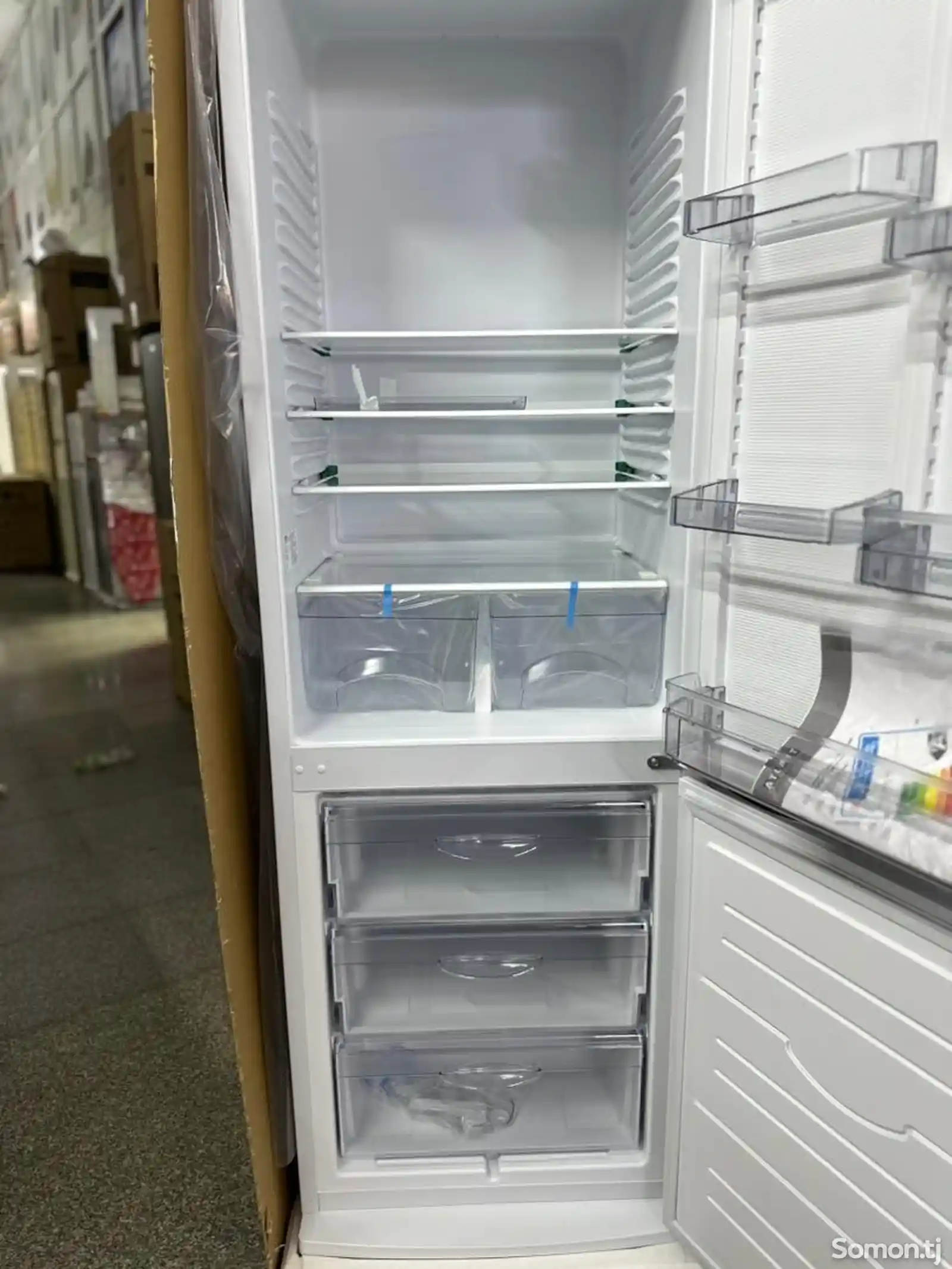 Холодильник Atlant-4