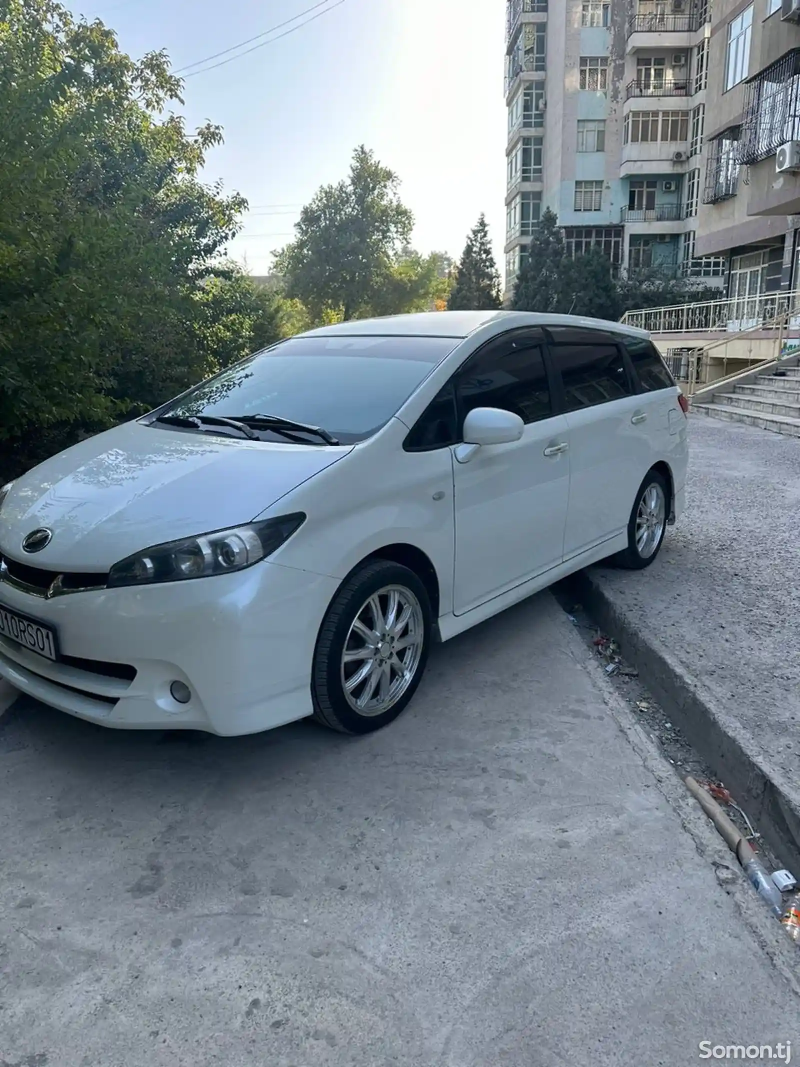 Toyota Wish, 2010-1