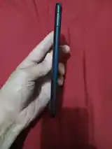 Телефон Realme-5