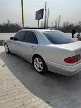 Mercedes-Benz E class, 2000-4