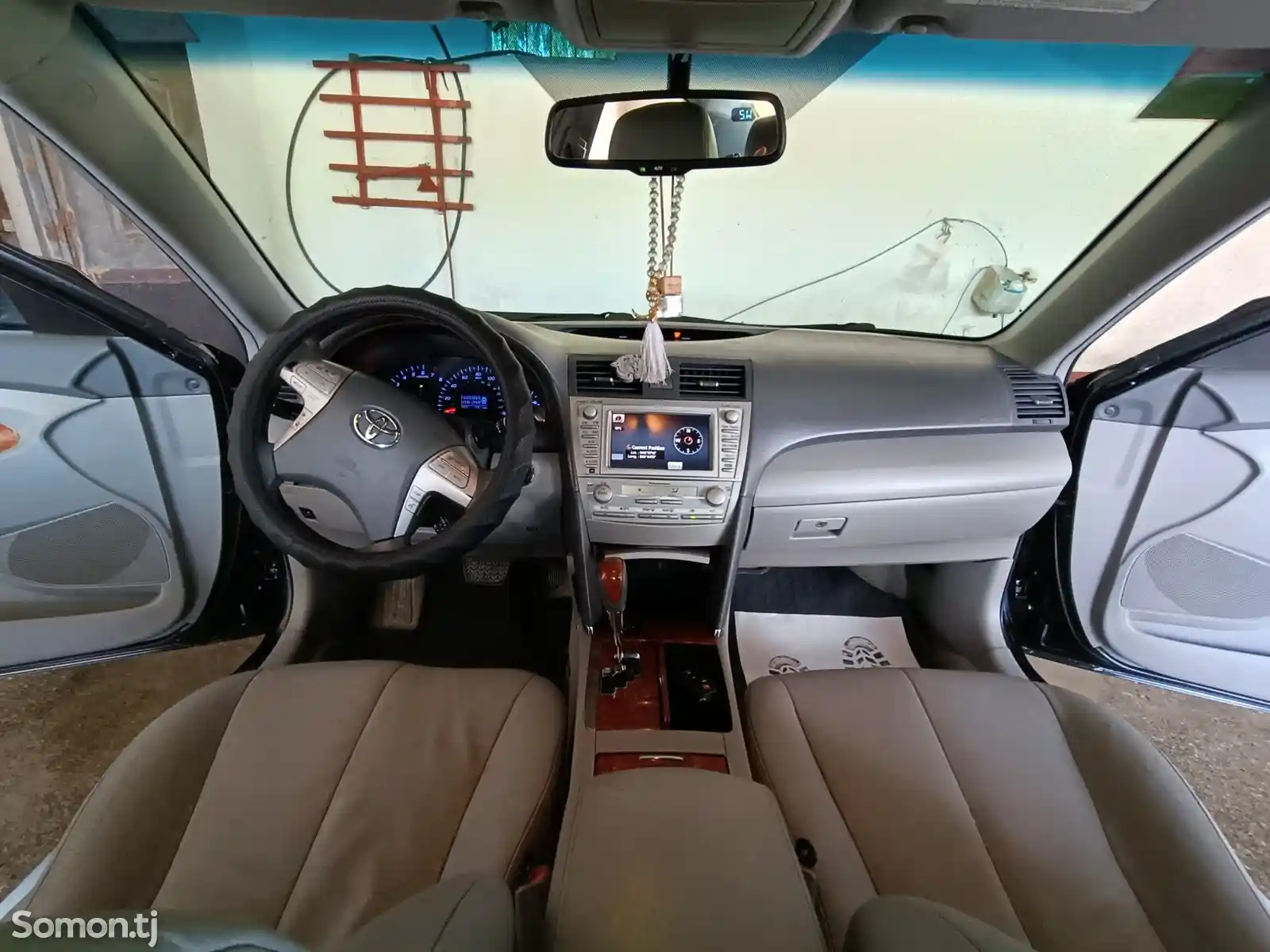 Toyota Camry, 2010-6