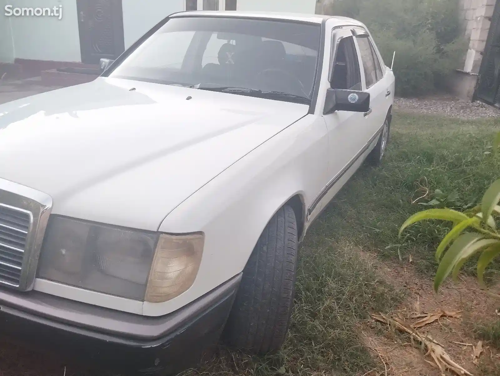 Mercedes-Benz W124, 1990-3