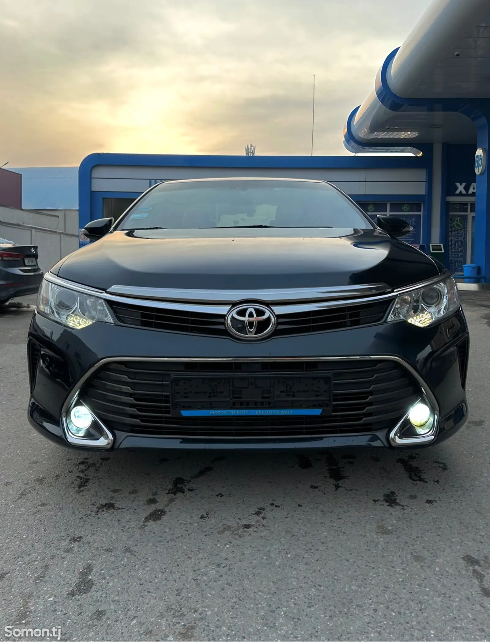 Toyota Camry, 2017-1