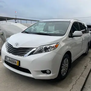 Toyota Sienna, 2015