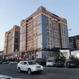 2-комн. квартира, 11 этаж, 72 м², Cомони