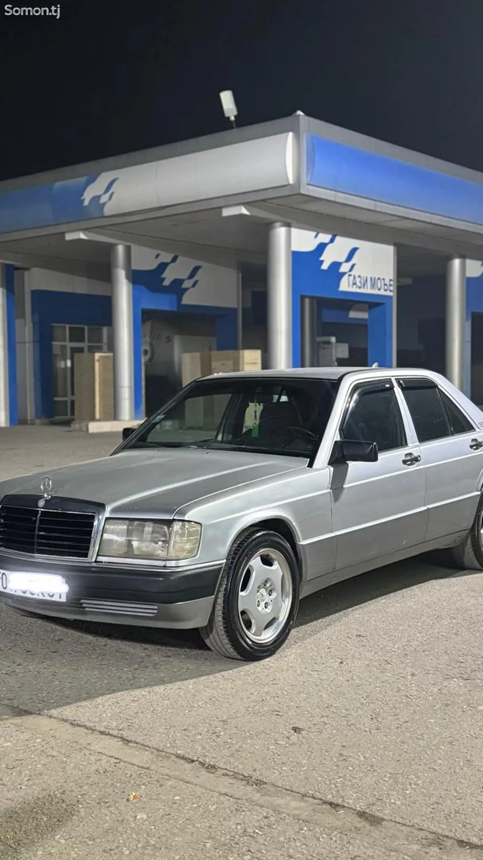 Mercedes-Benz W201, 1990-1