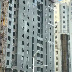 2-комн. квартира, 13 этаж, 102 м², 82 мкр