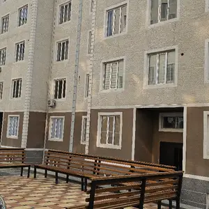 2-комн. квартира, Цокольный этаж, 65 м², 8 мкр