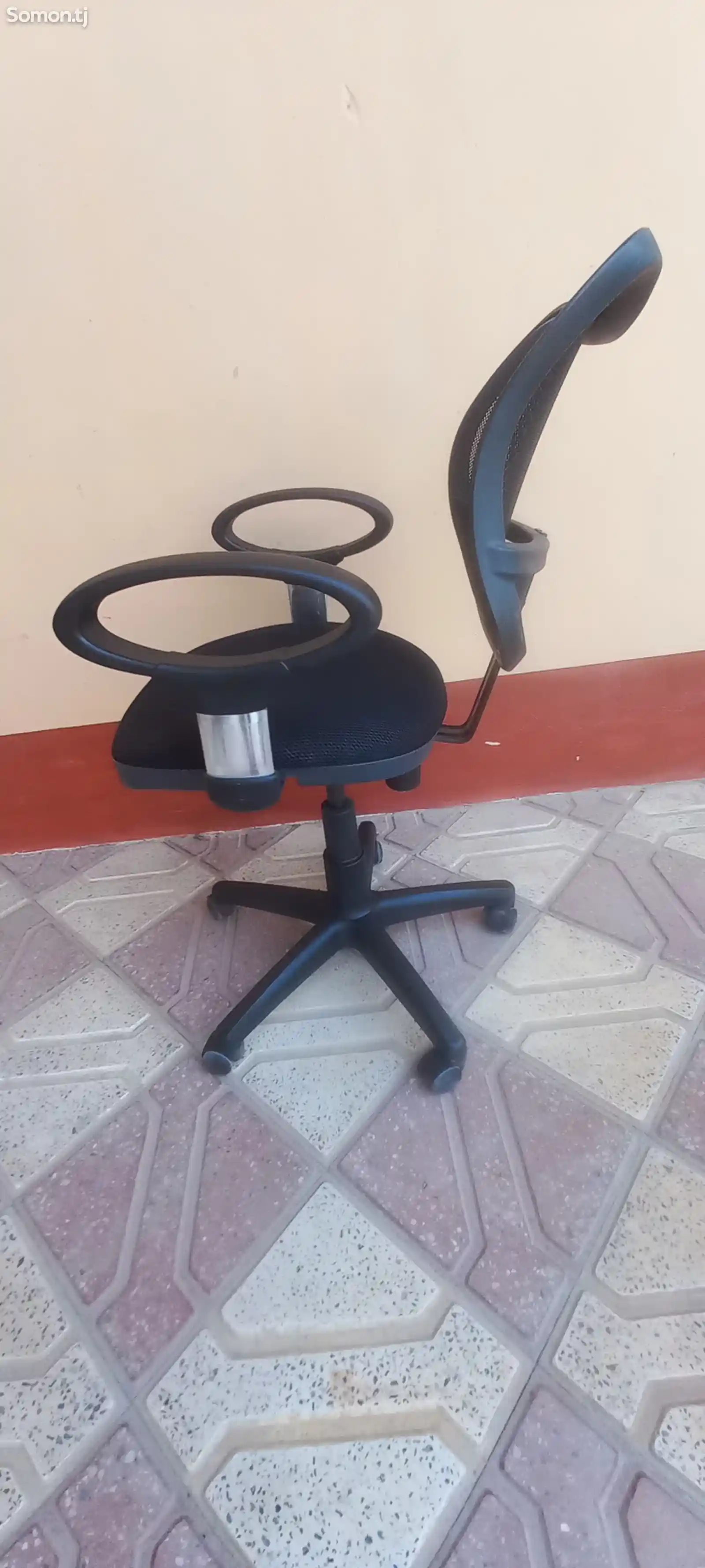Офисное кресло-3