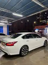 Nissan Altima, 2019-4