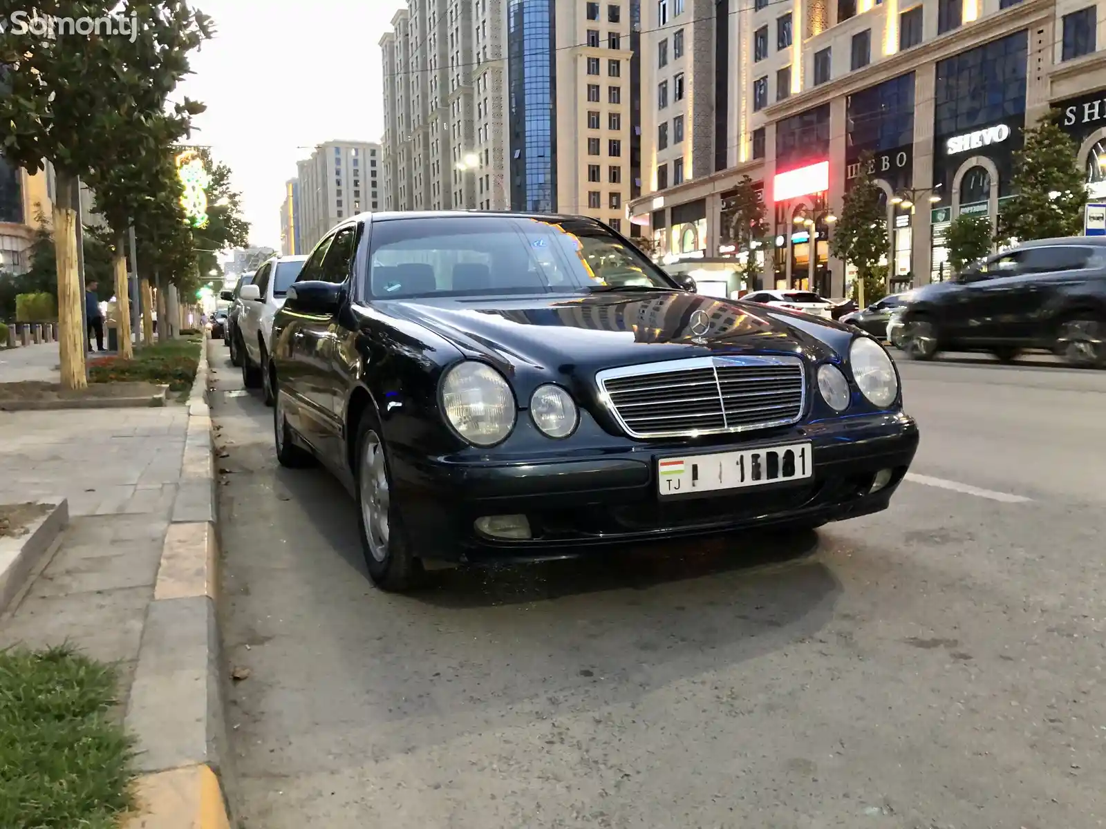 Mercedes-Benz E class, 2000-1