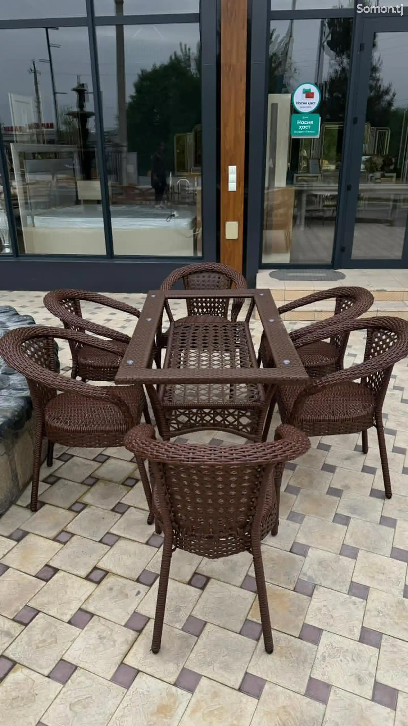Cтол и стулья-3
