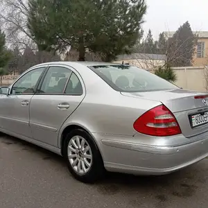 Mercedes-Benz E class, 2005