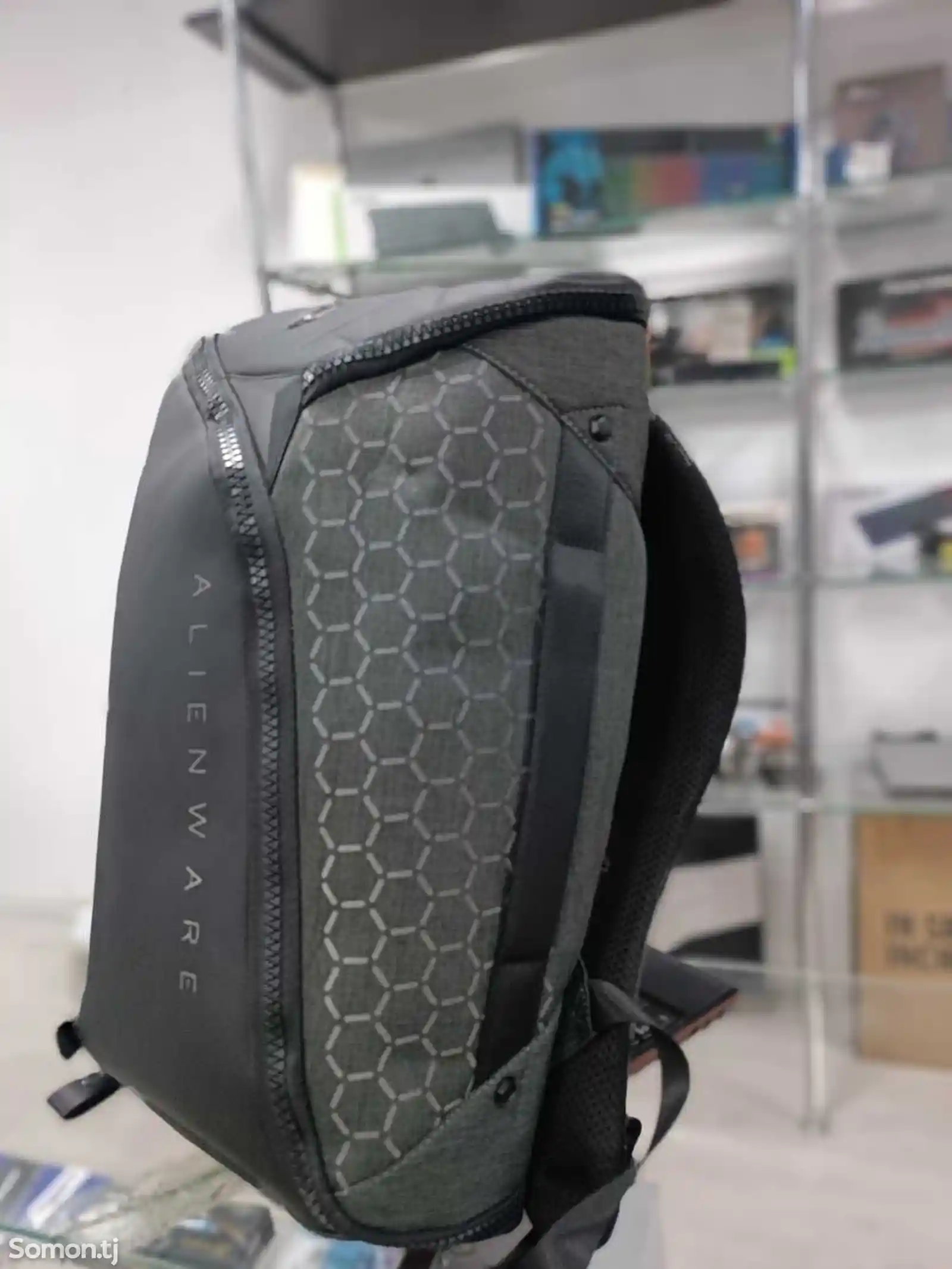 Рюкзак для ноутбука AlienWare Pro-3