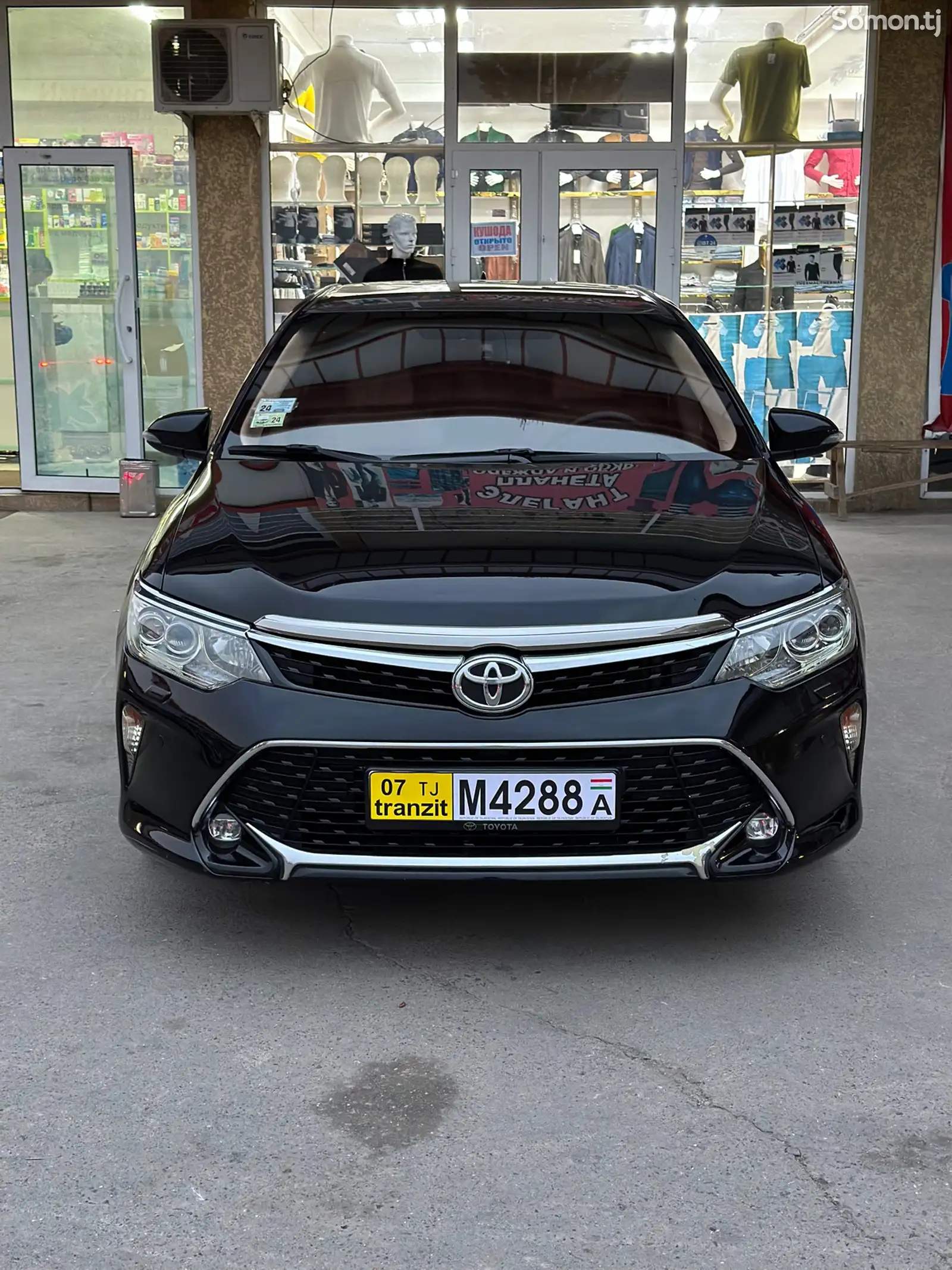 Toyota Camry, 2016-1