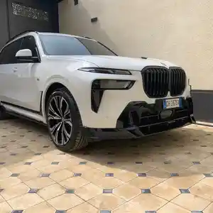 BMW X7, 2023