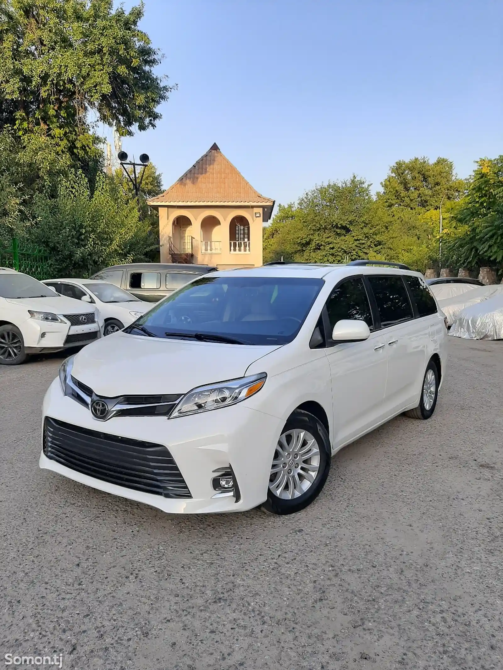 Toyota Sienna, 2015-9