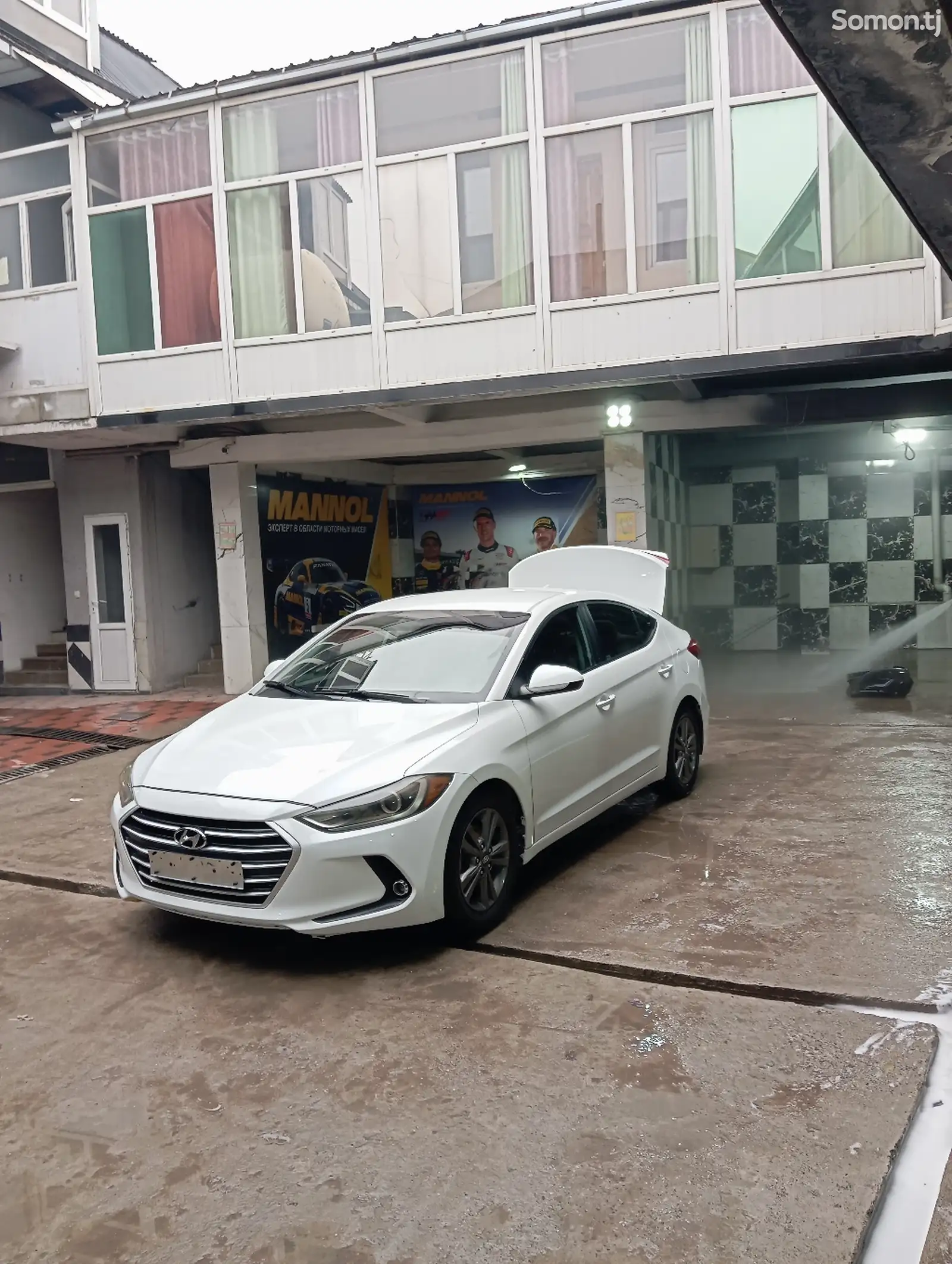 Hyundai Elantra, 2017-1