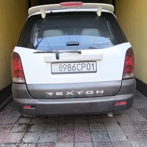 Ssang Yong Rexton, 2003