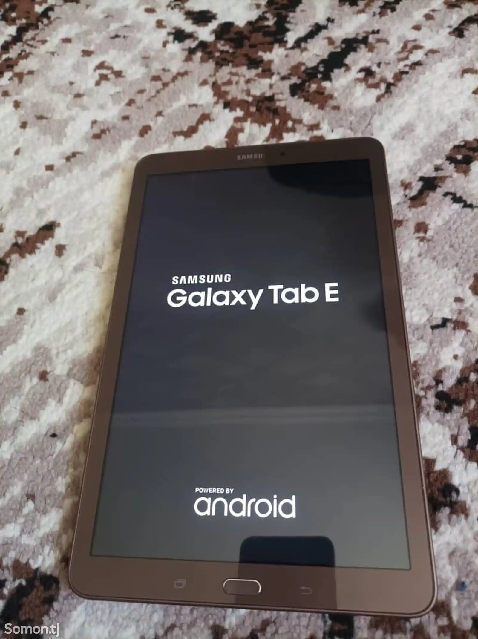 Samsung Galaxy Tab E-1