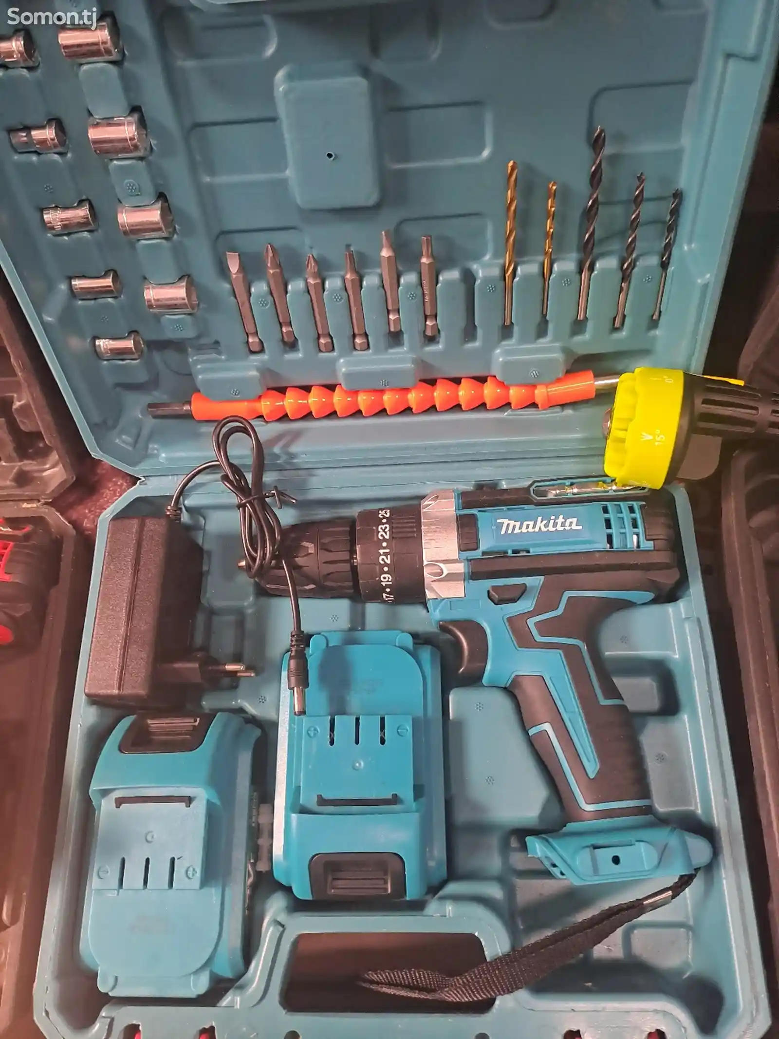 Шуруповерт Makita 48 V-1