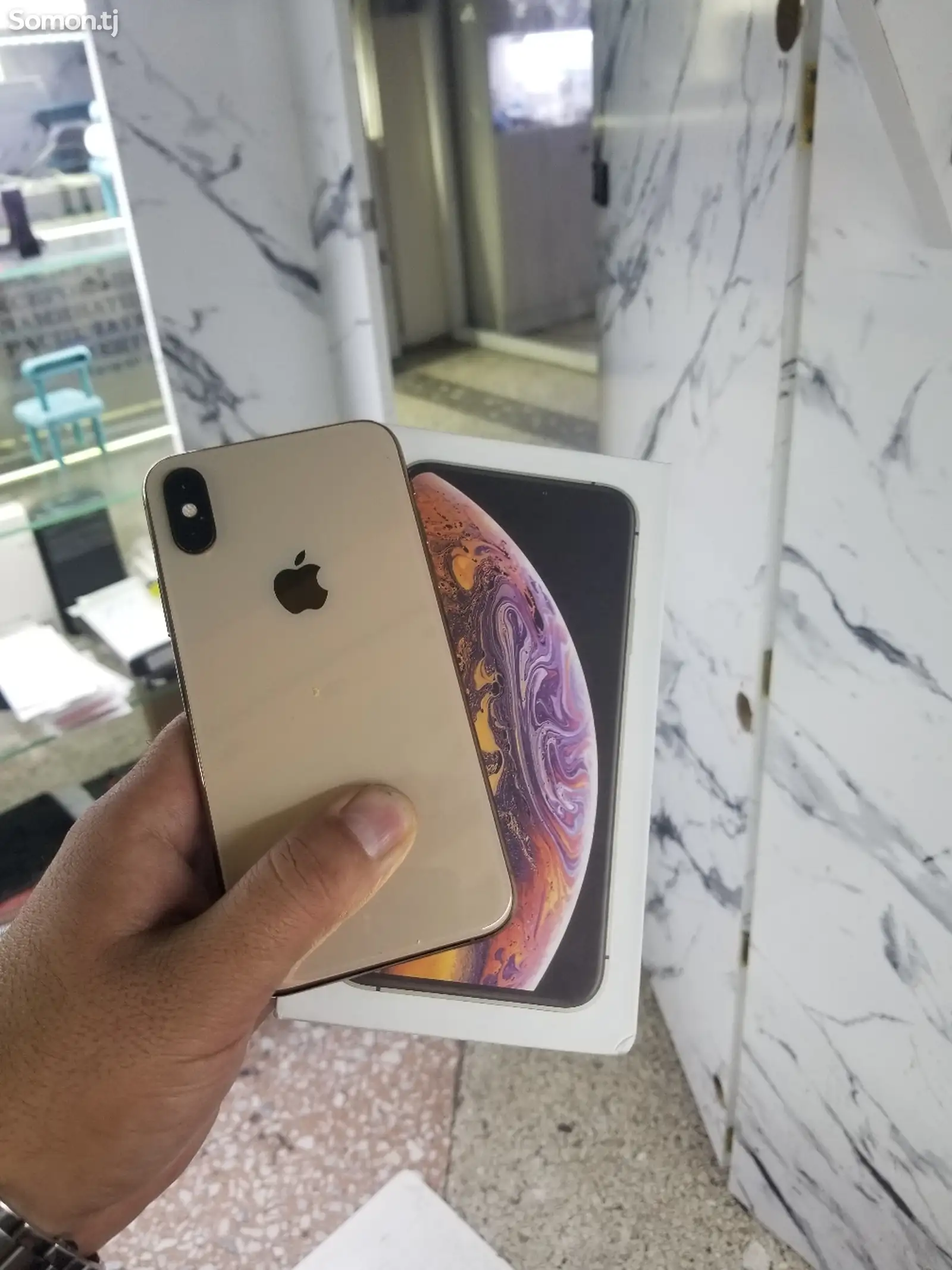 Apple iPhone Xs, 64 gb, Gold-1