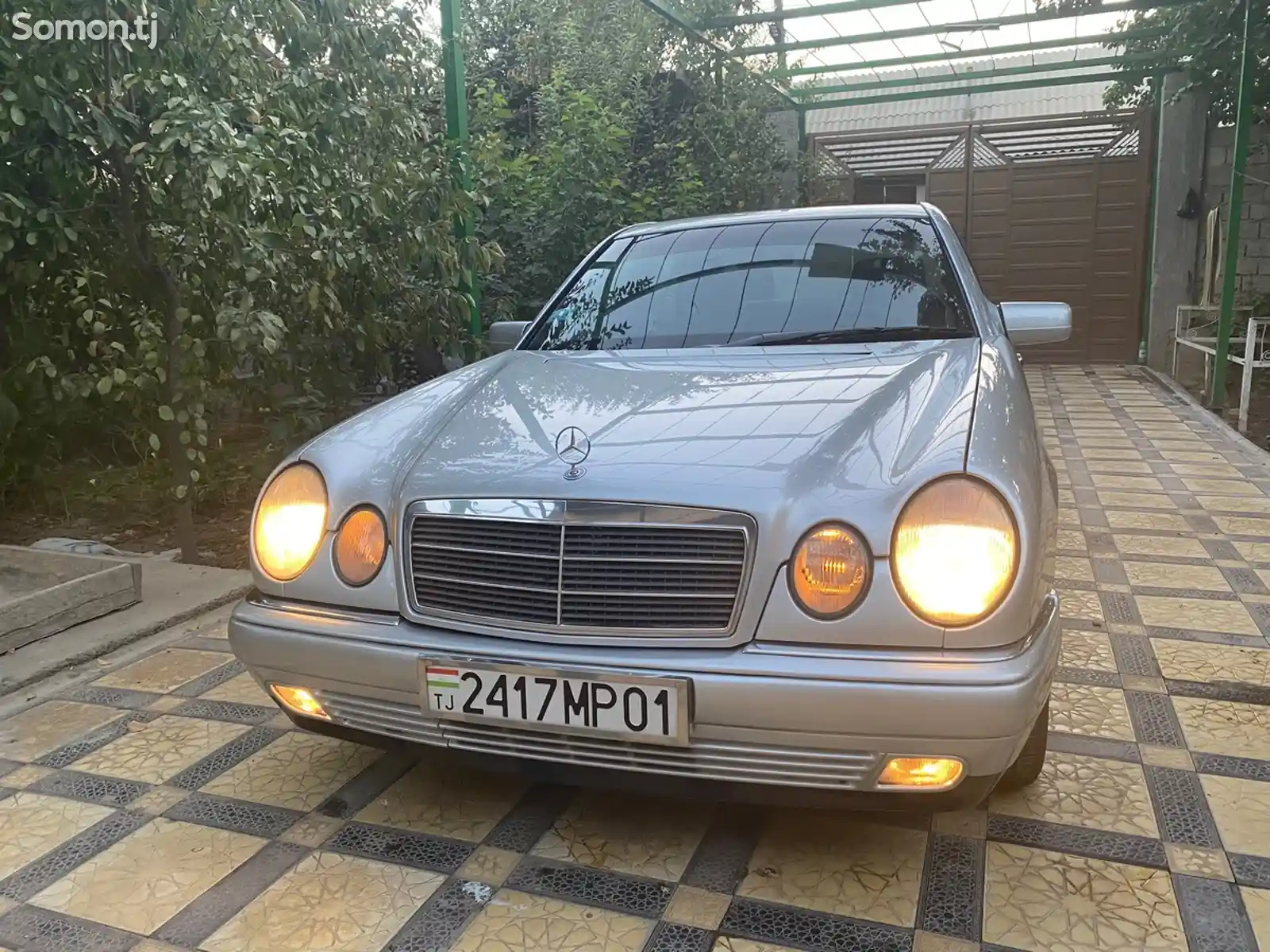 Mercedes-Benz E class, 1998-12