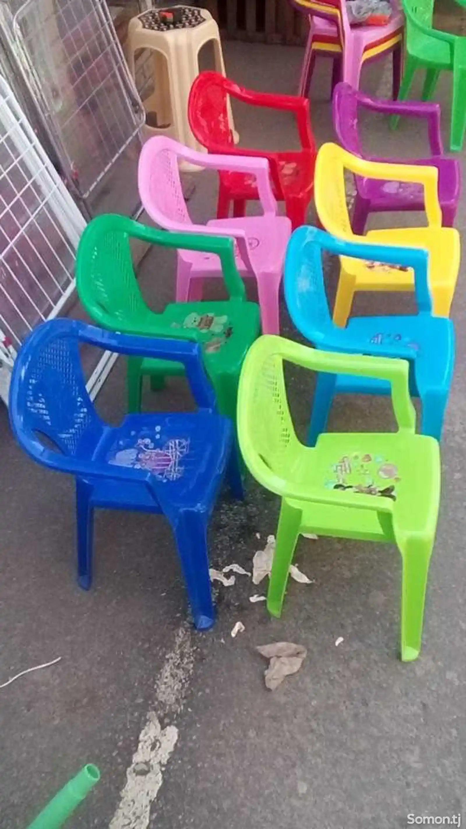 Детские пластиковые стулья-6