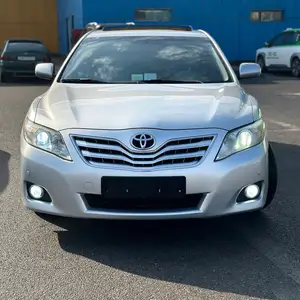 Toyota Camry, 2010