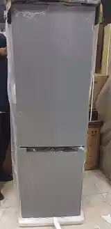 Холодильник Indesit-2