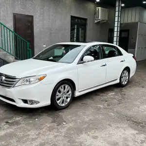 Toyota Avalon, 2011