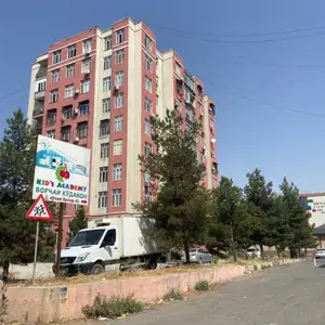 2-комн. квартира, 5 этаж, 70м², 102мкр