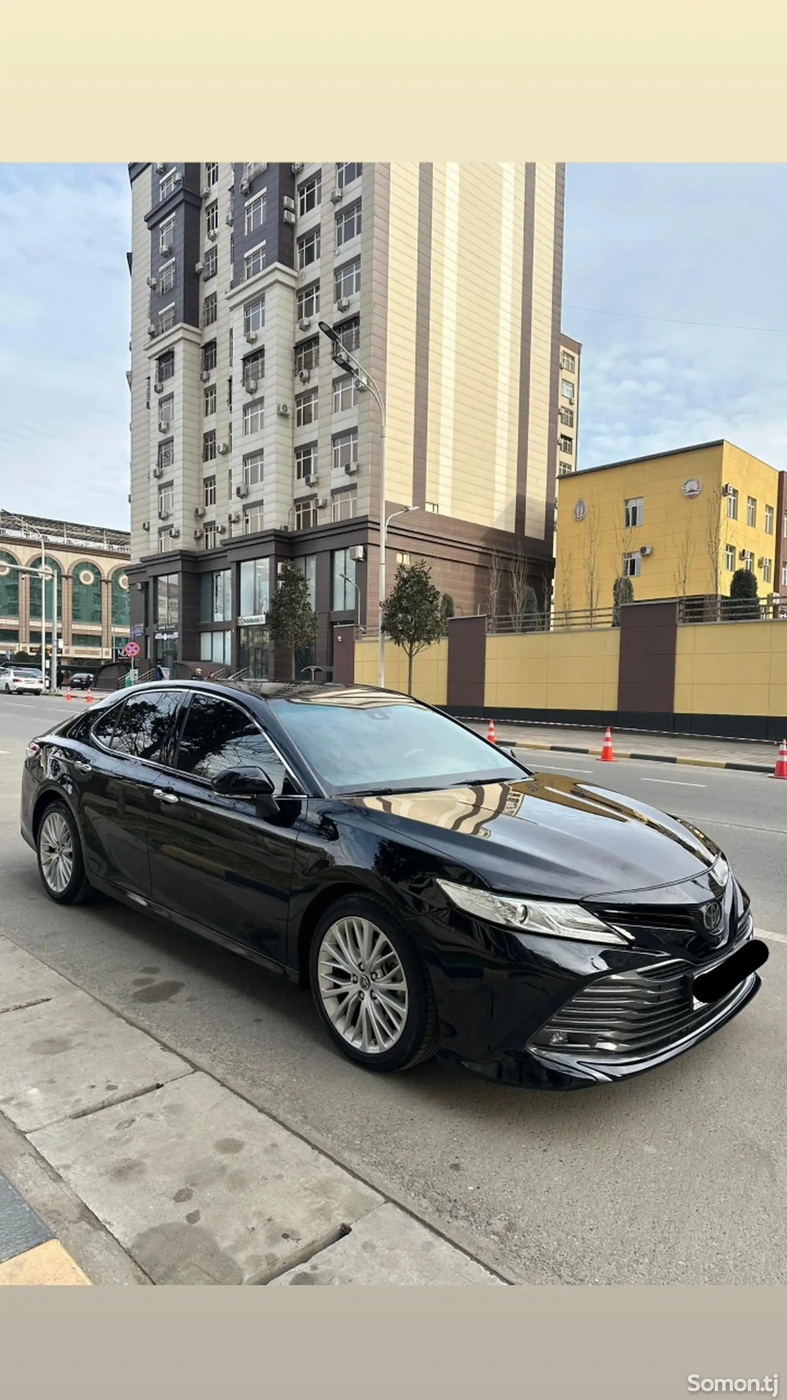 Toyota Camry, 2020-1