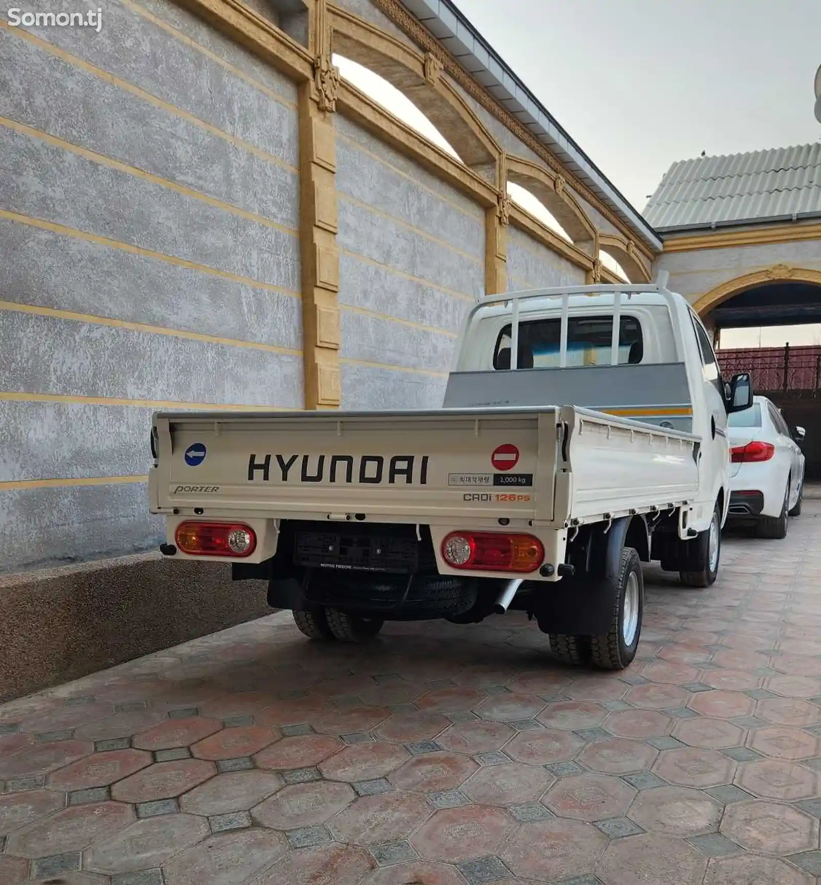 Бортовой автомобиль Hyundai Porter 126-2